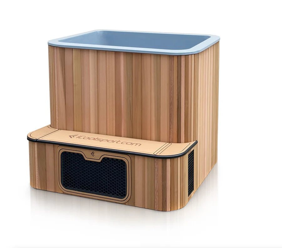 Ultra Cedar Cold Plunge Tub with Internal Chiller (4ºC / 39F) — iCool Sport